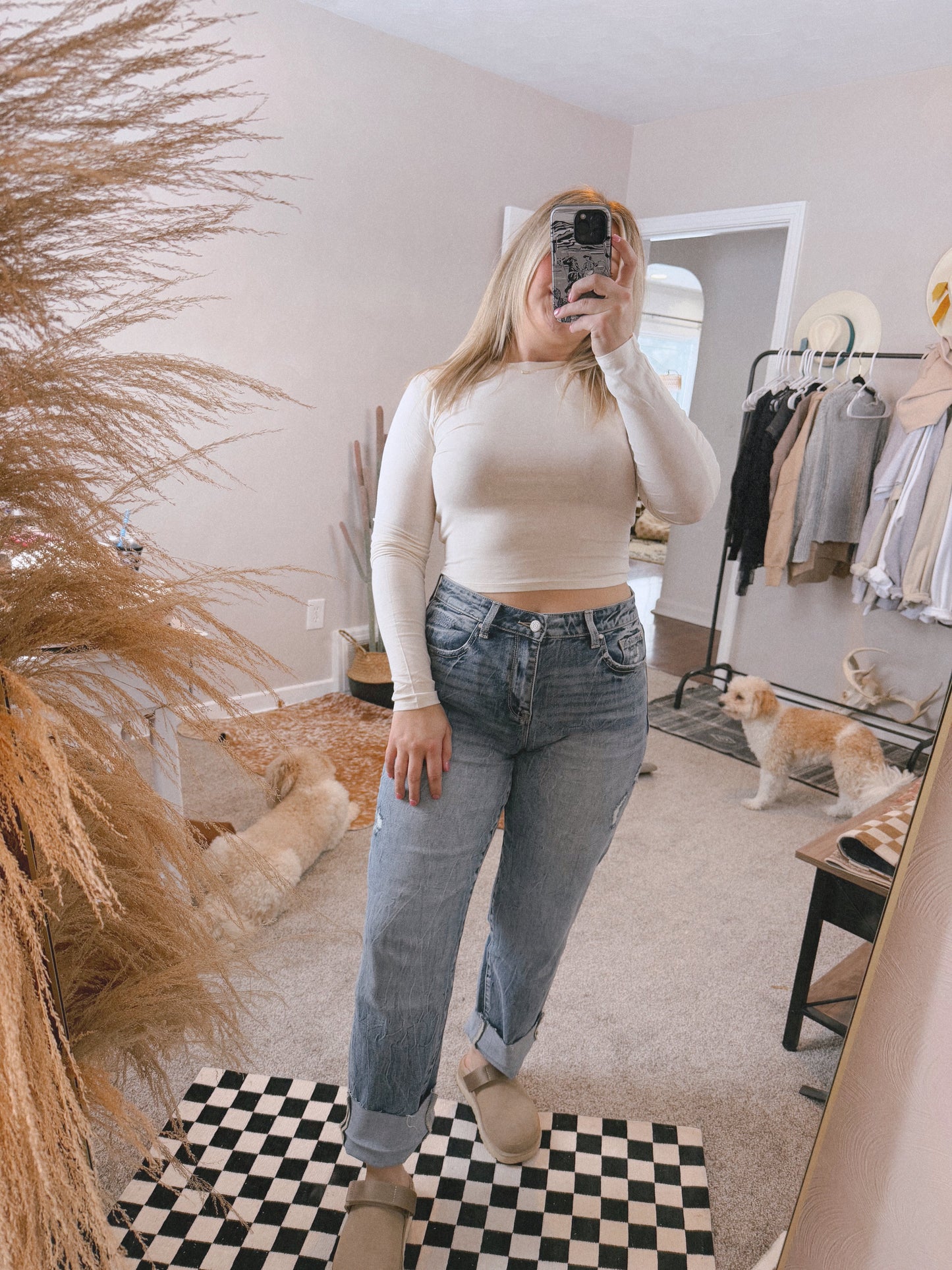 ESSENTIAL CROP LONG SLEEVE: IVORY