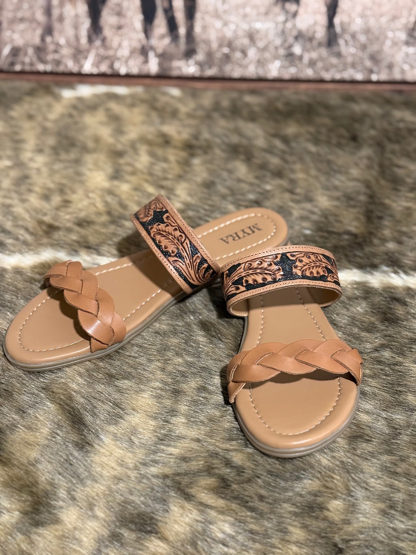 Diamond Ridge Sandals- Black & Brown