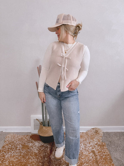 ESSENTIAL CROP LONG SLEEVE: IVORY